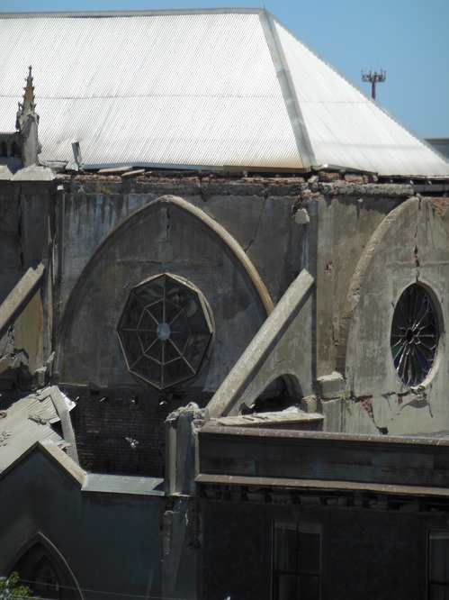 Earthquake damage at a historic church in Talca.JPG