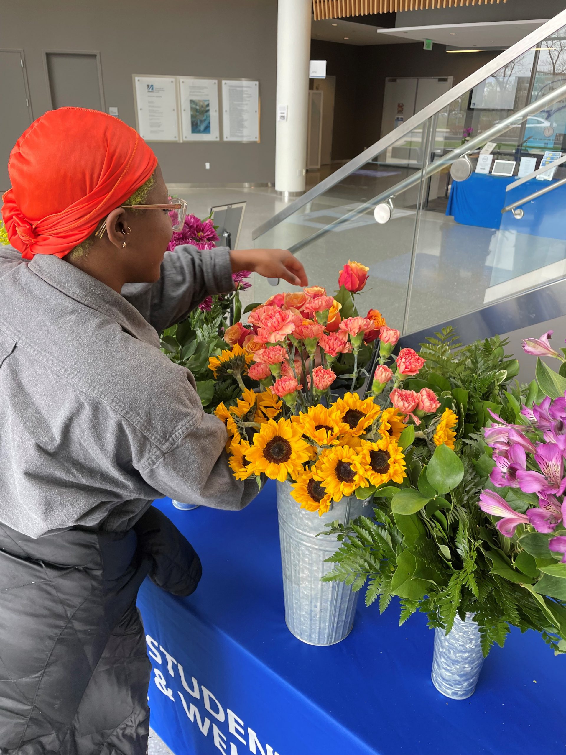 Make Your Own Bouquet Bar 5/3/22 Student Life & WellbeingStudent